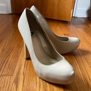 Guess heels